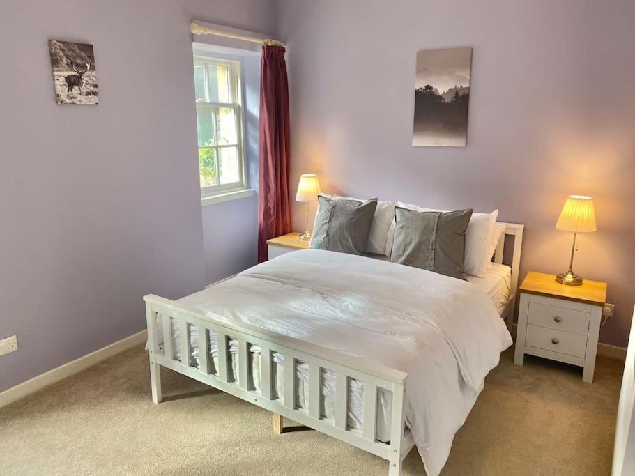Charming 3/4 Bedroom Semi-Detached Cottage. Carberry Bagian luar foto